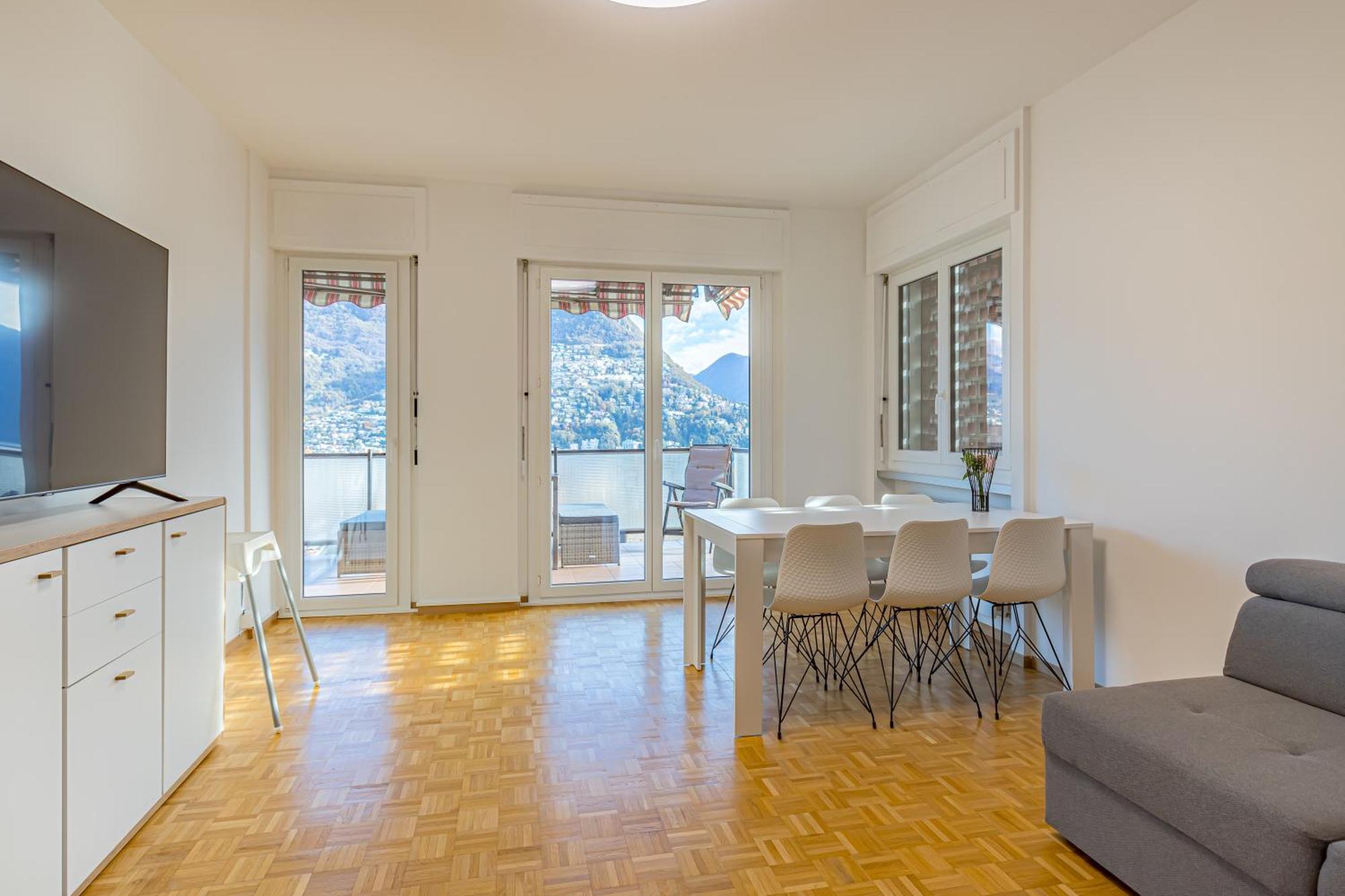 Imperial Of Lugano 4 With A Lake View Behind The Station And 10 Min From The Lake Apartment Luaran gambar